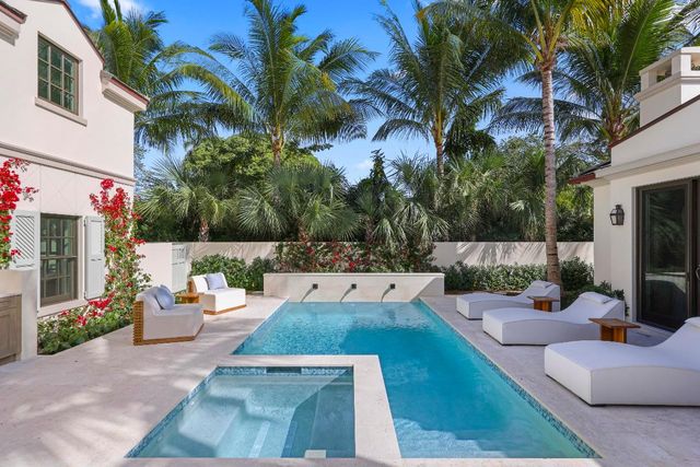 433 Antigua Lane, Palm Beach, FL 33480