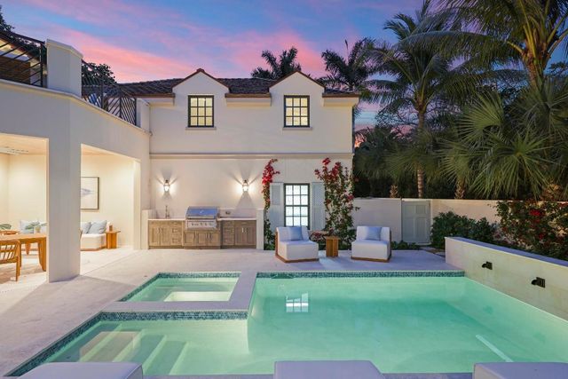 433 Antigua Lane, Palm Beach, FL 33480