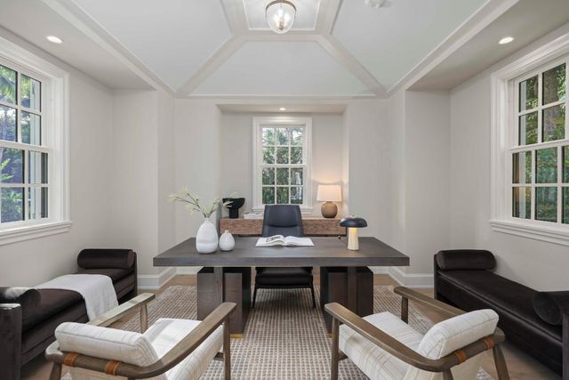 433 Antigua Lane, Palm Beach, FL 33480