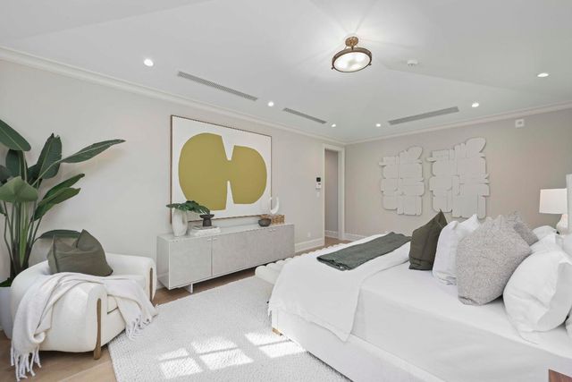 433 Antigua Lane, Palm Beach, FL 33480