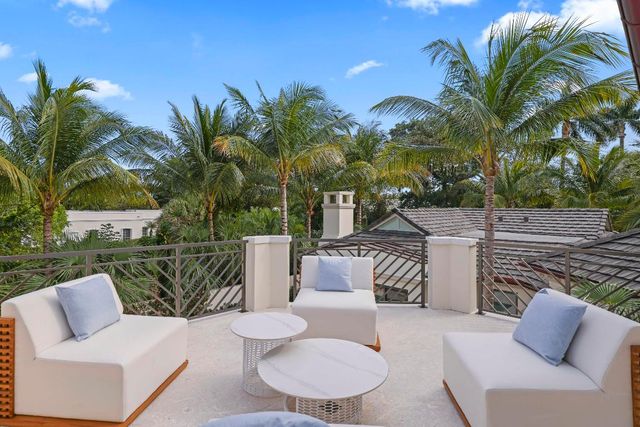 433 Antigua Lane, Palm Beach, FL 33480