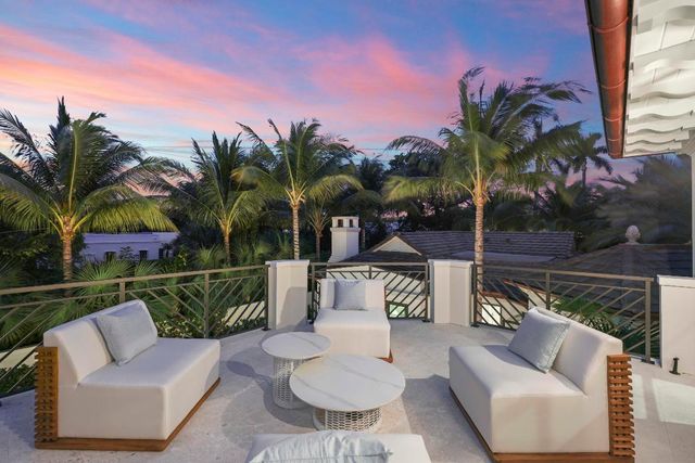 433 Antigua Lane, Palm Beach, FL 33480