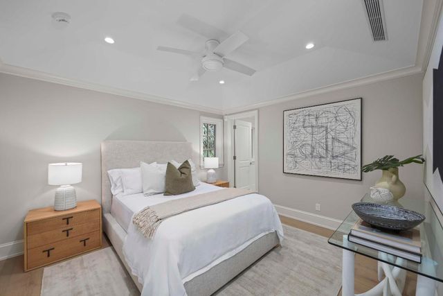 433 Antigua Lane, Palm Beach, FL 33480