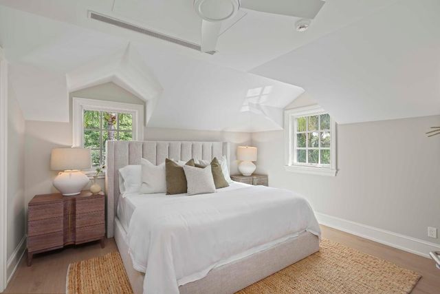 433 Antigua Lane, Palm Beach, FL 33480