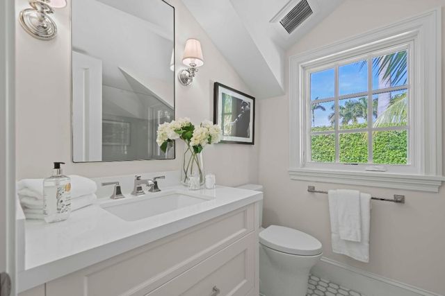 433 Antigua Lane, Palm Beach, FL 33480