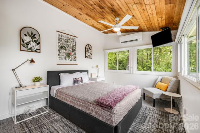 172 Amble Lane, Fletcher, NC 28732