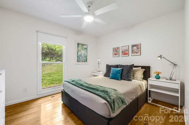 172 Amble Lane, Fletcher, NC 28732