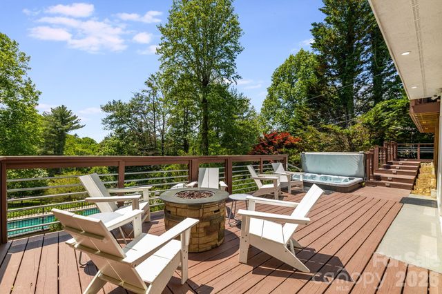 172 Amble Lane, Fletcher, NC 28732