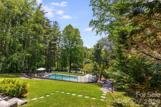 172 Amble Lane, Fletcher, NC 28732
