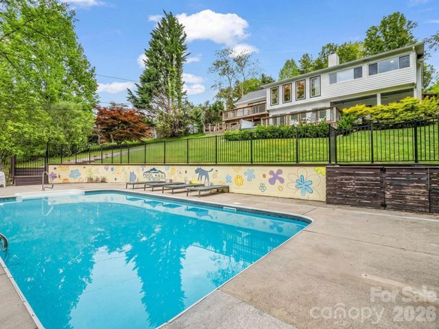 172 Amble Lane, Fletcher, NC 28732