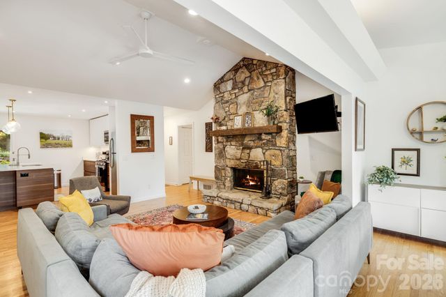 172 Amble Lane, Fletcher, NC 28732