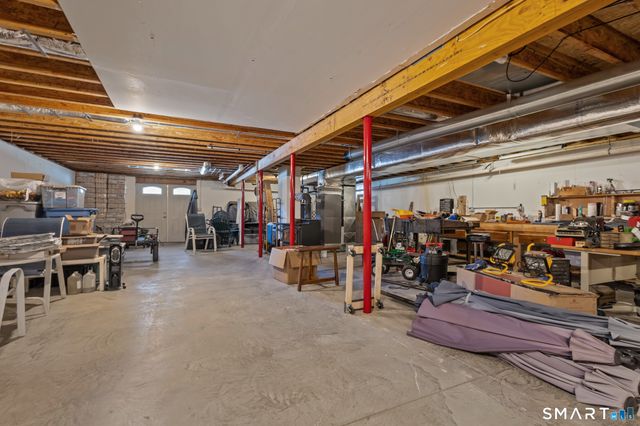 17 Blackwells Landing, Brooklyn, CT 06234