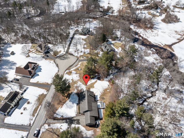 17 Blackwells Landing, Brooklyn, CT 06234