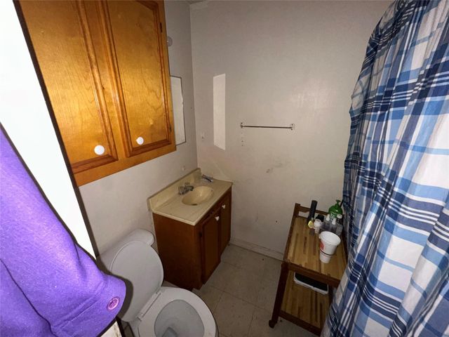 7001 Finch Street, Houston, TX 77028