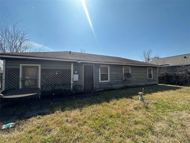 7001 Finch Street, Houston, TX 77028