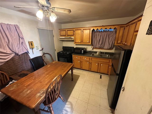 7001 Finch Street, Houston, TX 77028