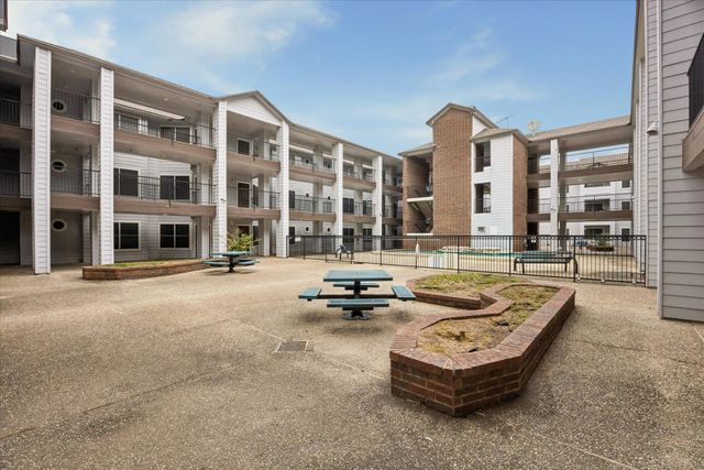 501 W 26th ST 306, Austin, TX 78705