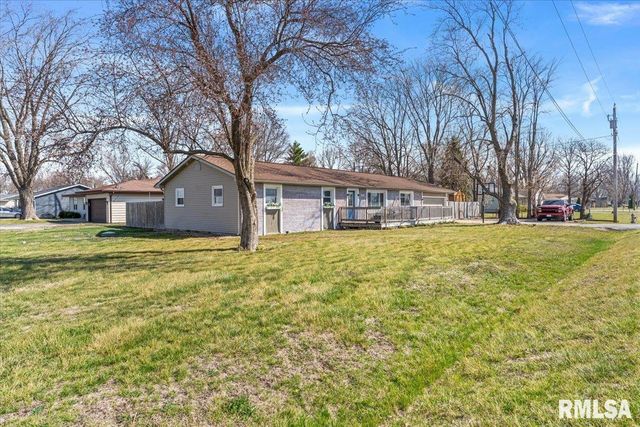 201 WOODCREST Drive, Springfield, IL 62703