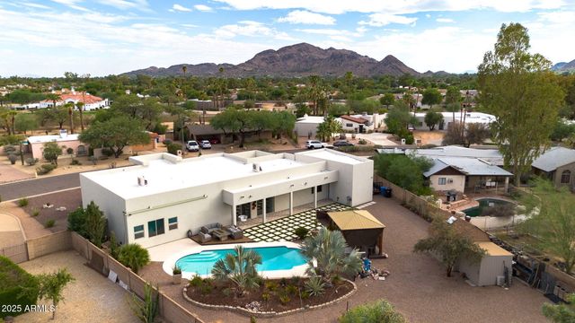 5868 E ONYX Avenue, Paradise Valley, AZ 85253