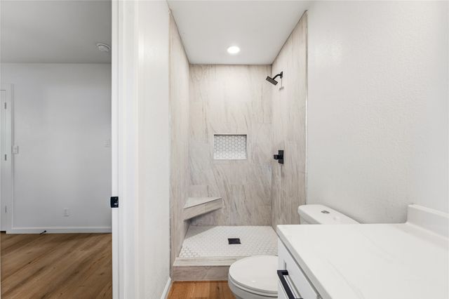 1204 W 3A Street, Mcgregor, TX 76657