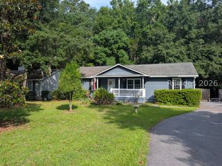 2 Juniper Ln, Bluffton, SC 29910