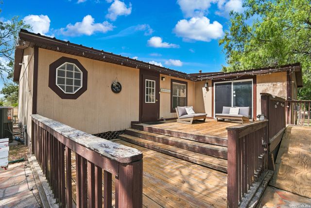 58 COVEY DR, Lytle, TX 78052