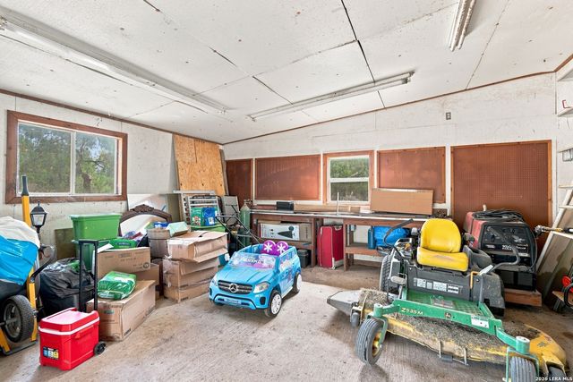 58 COVEY DR, Lytle, TX 78052