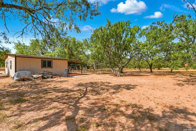 58 COVEY DR, Lytle, TX 78052