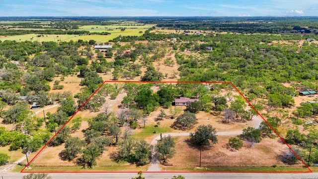 58 COVEY DR, Lytle, TX 78052