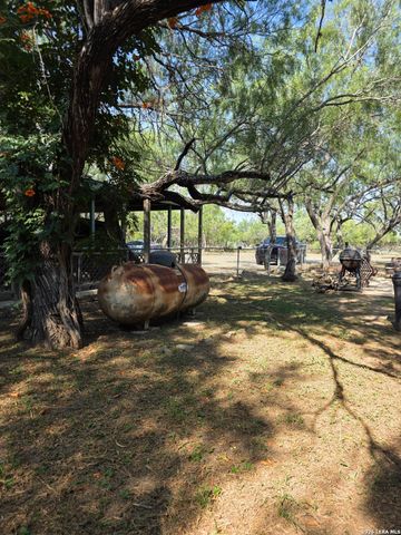 58 COVEY DR, Lytle, TX 78052