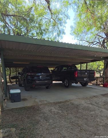 58 COVEY DR, Lytle, TX 78052
