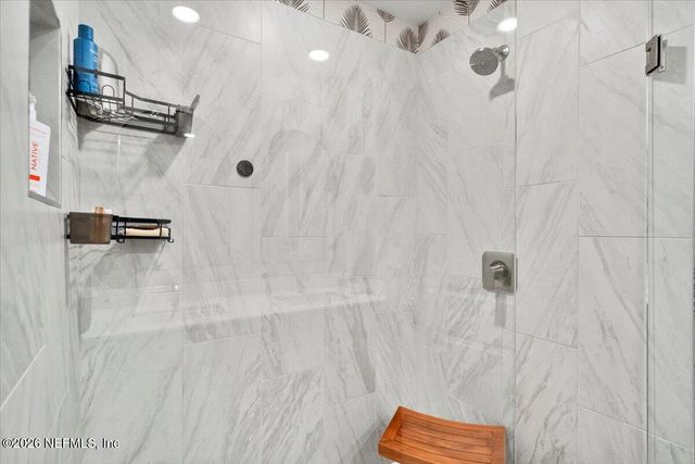 1125 PANTHER LAKE Parkway, Jacksonville, FL 32221