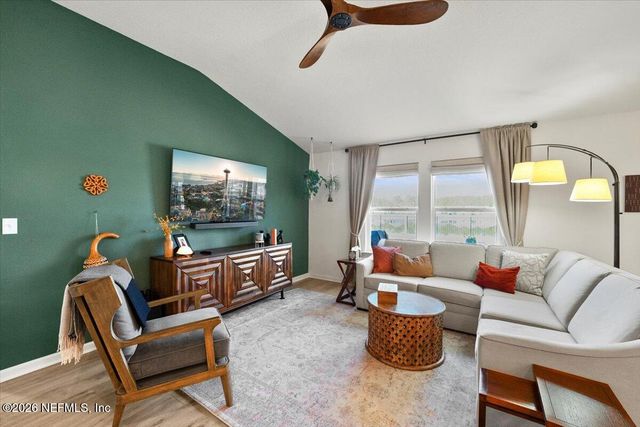 1125 PANTHER LAKE Parkway, Jacksonville, FL 32221