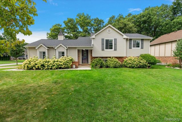 759 Kentucky Drive, Rochester Hills, MI 48307