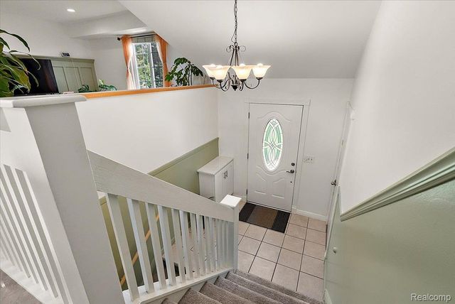 759 Kentucky Drive, Rochester Hills, MI 48307
