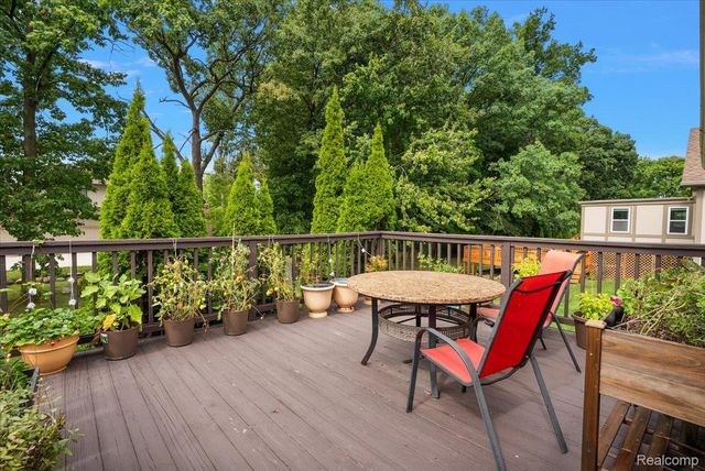 759 Kentucky Drive, Rochester Hills, MI 48307