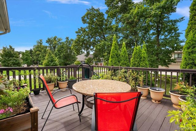 759 Kentucky Drive, Rochester Hills, MI 48307