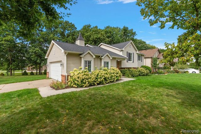 759 Kentucky Drive, Rochester Hills, MI 48307