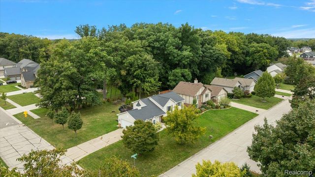 759 Kentucky Drive, Rochester Hills, MI 48307
