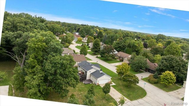 759 Kentucky Drive, Rochester Hills, MI 48307