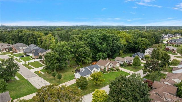 759 Kentucky Drive, Rochester Hills, MI 48307