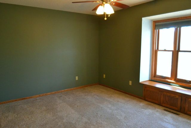 5700 Willow Trail, Shoreview, MN 55126