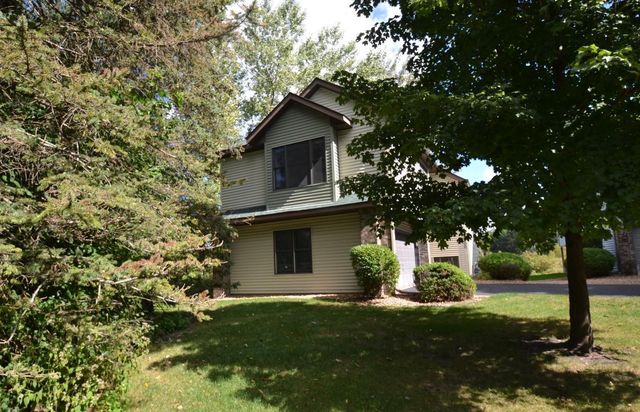 5700 Willow Trail, Shoreview, MN 55126