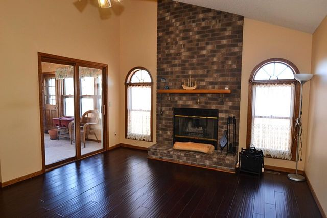 5700 Willow Trail, Shoreview, MN 55126