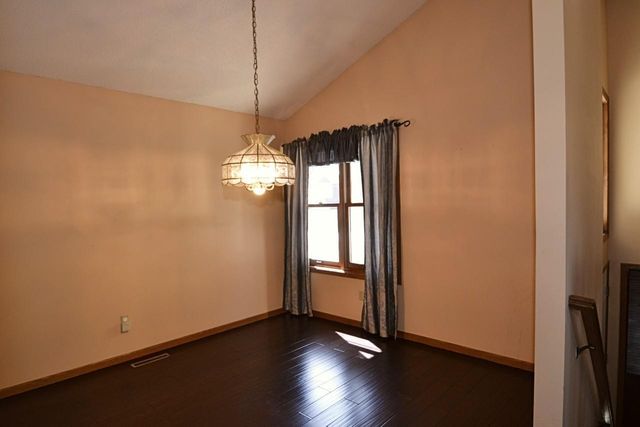 5700 Willow Trail, Shoreview, MN 55126