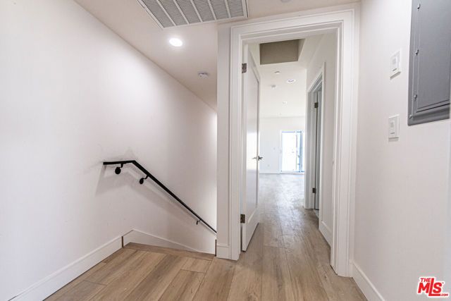 5436 Romaine Street, Los Angeles, CA 90038