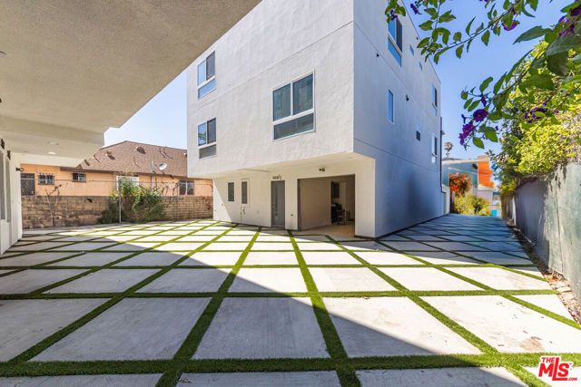 5436 Romaine Street, Los Angeles, CA 90038