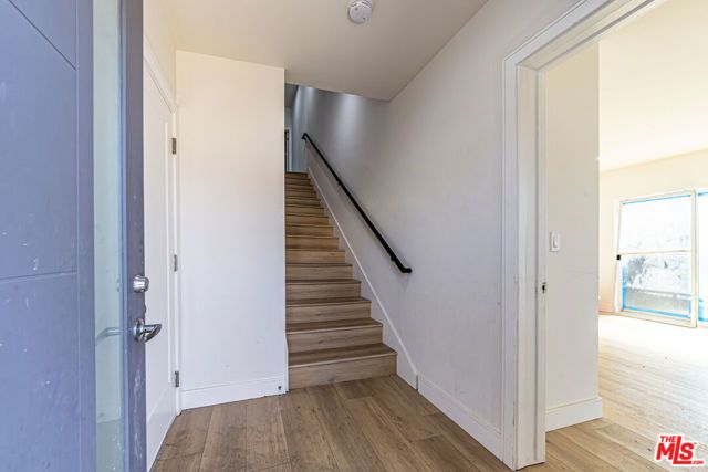 5436 Romaine Street, Los Angeles, CA 90038