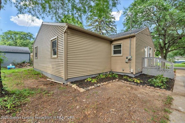 5573 Cade Street, Haslett, MI 48840