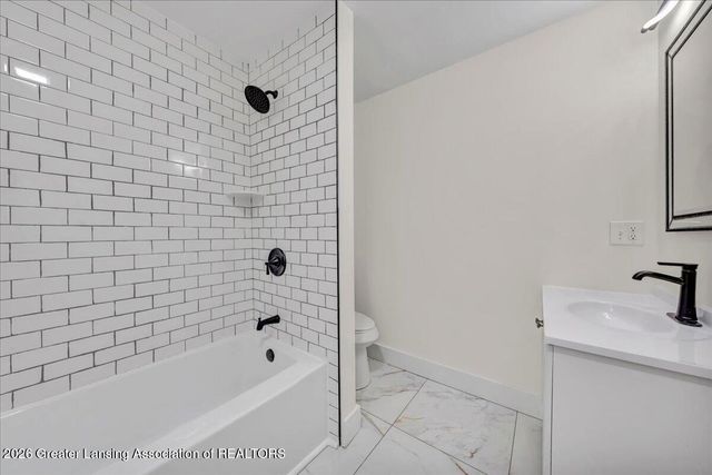 5573 Cade Street, Haslett, MI 48840